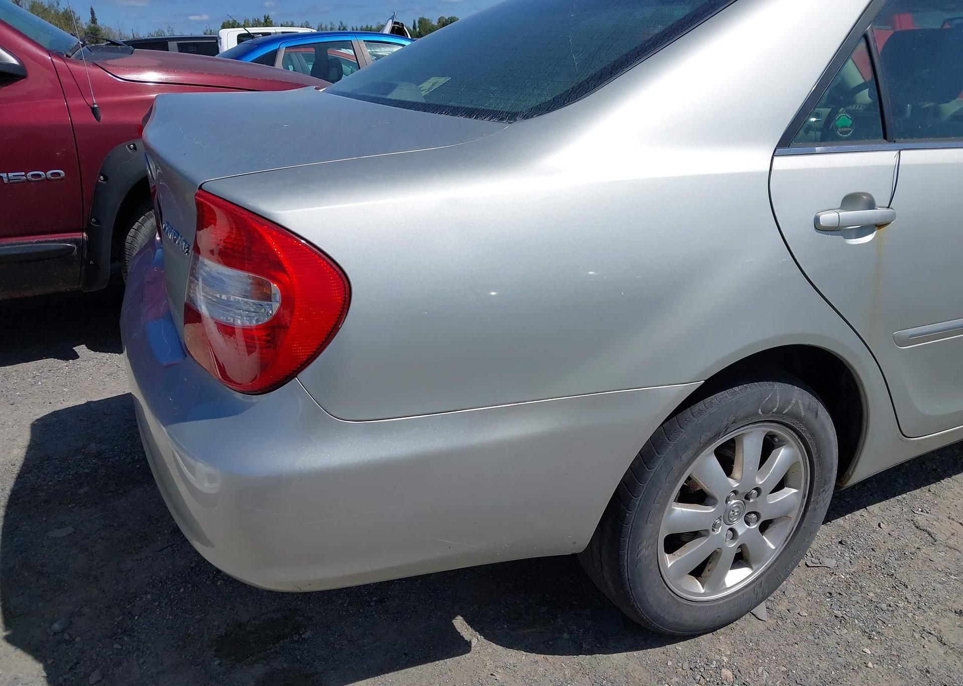 2002 TOYOTA CAMRY LE