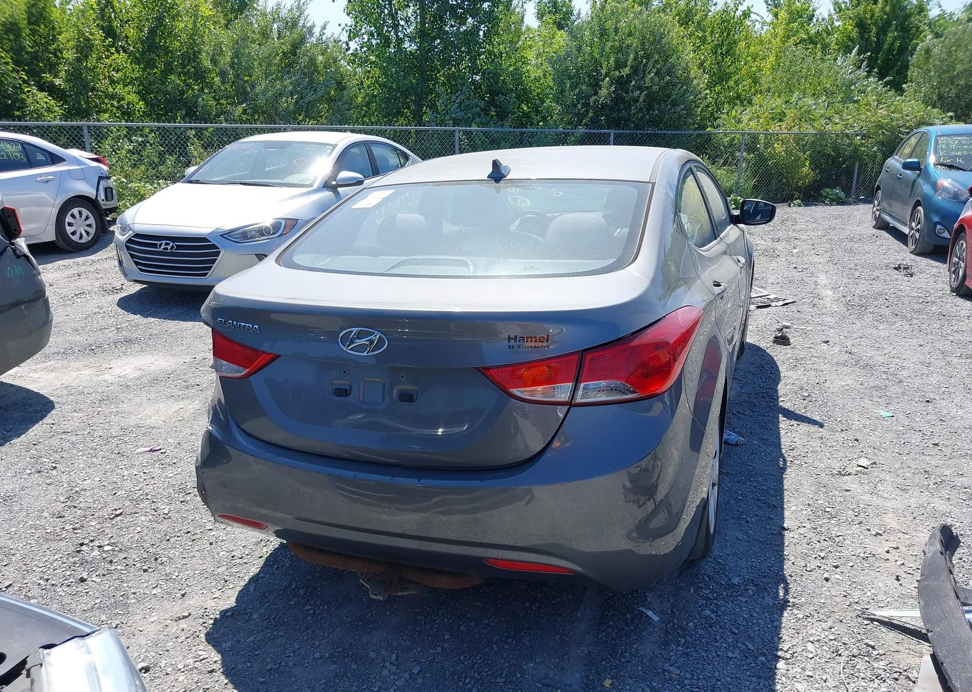 2012 HYUNDAI ELANTRA