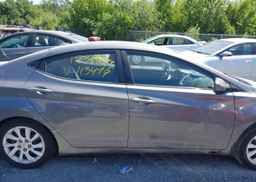2012 HYUNDAI ELANTRA