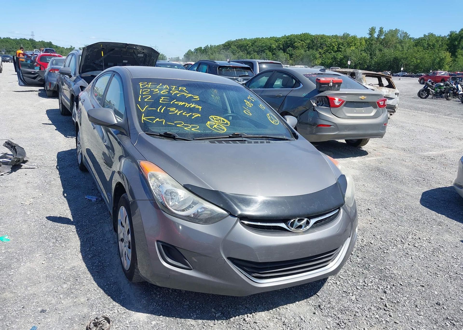 2012 HYUNDAI ELANTRA