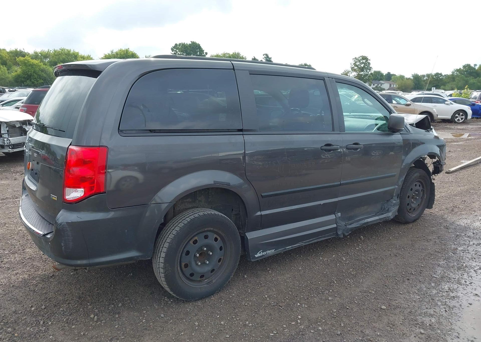 2016 DODGE GRAND CARAVAN SE