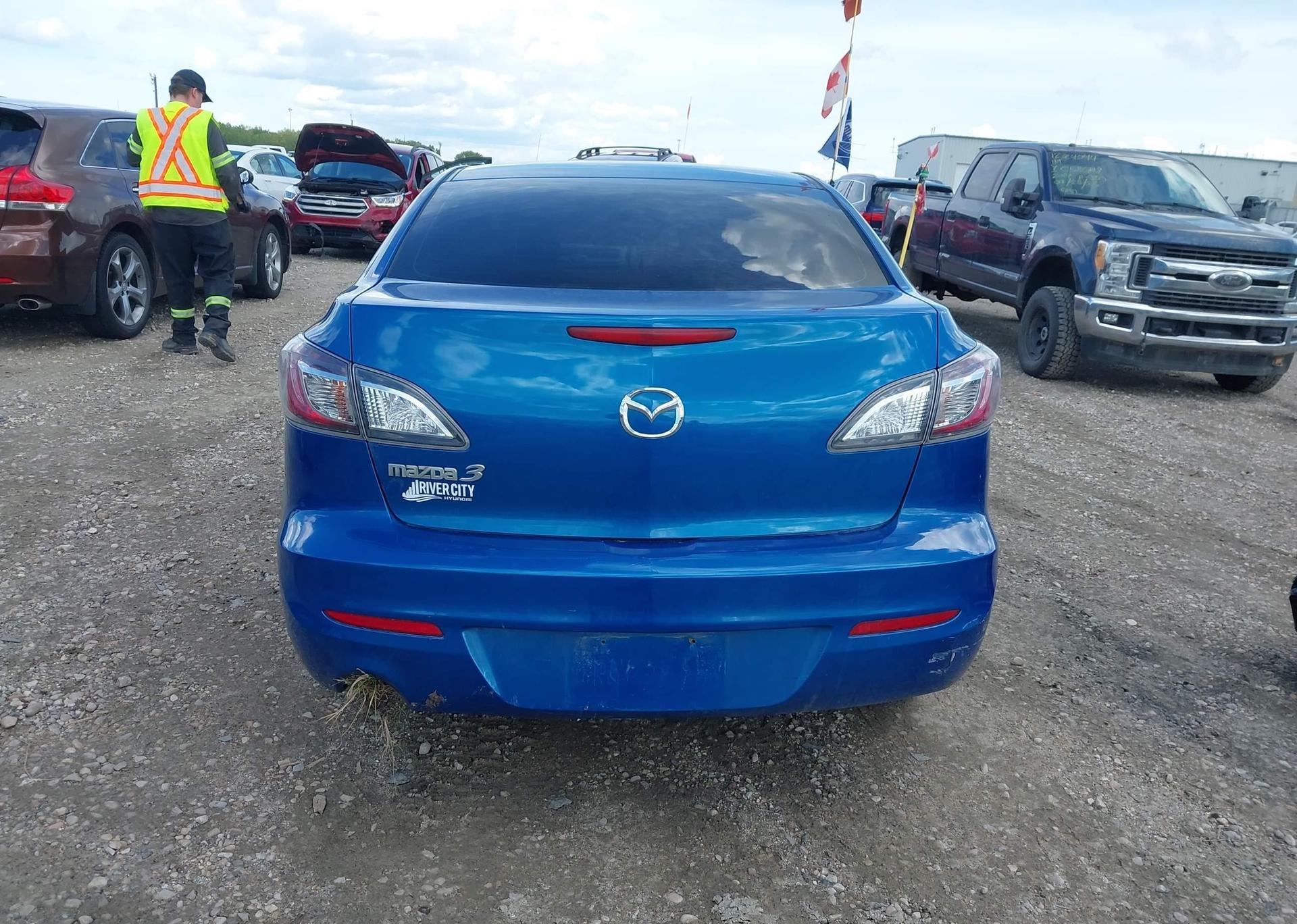 2013 MAZDA MAZDA3