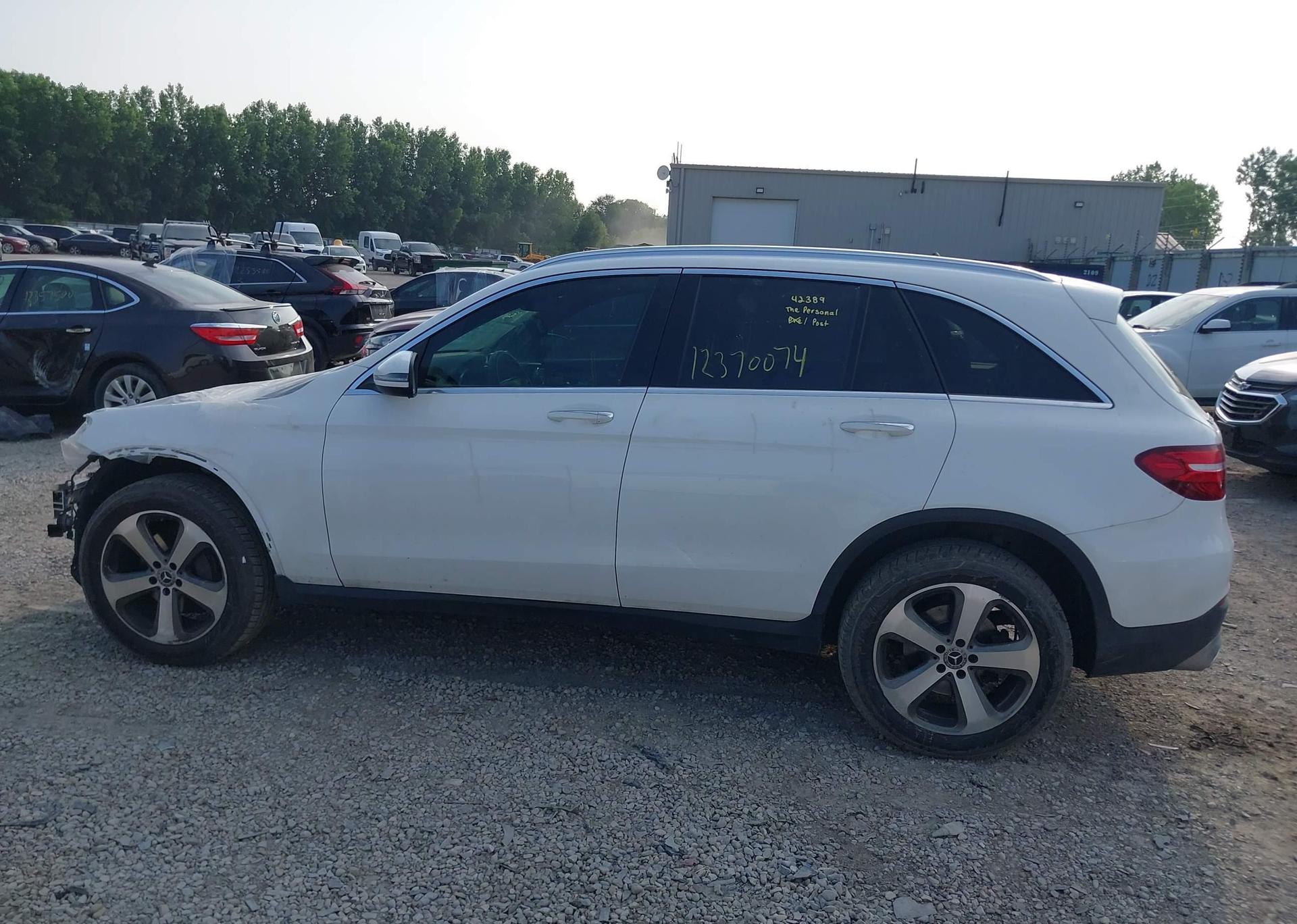 2019 MERCEDES-BENZ GLC 300 4MATIC