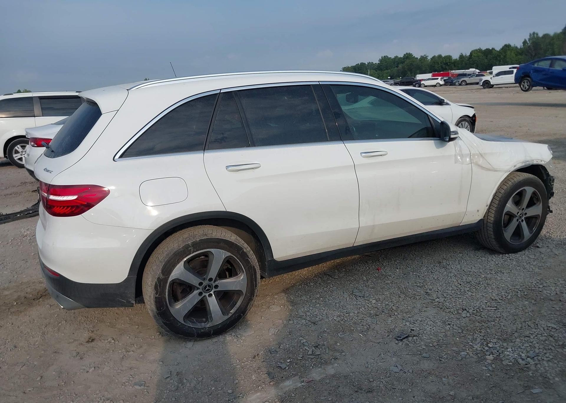2019 MERCEDES-BENZ GLC 300 4MATIC
