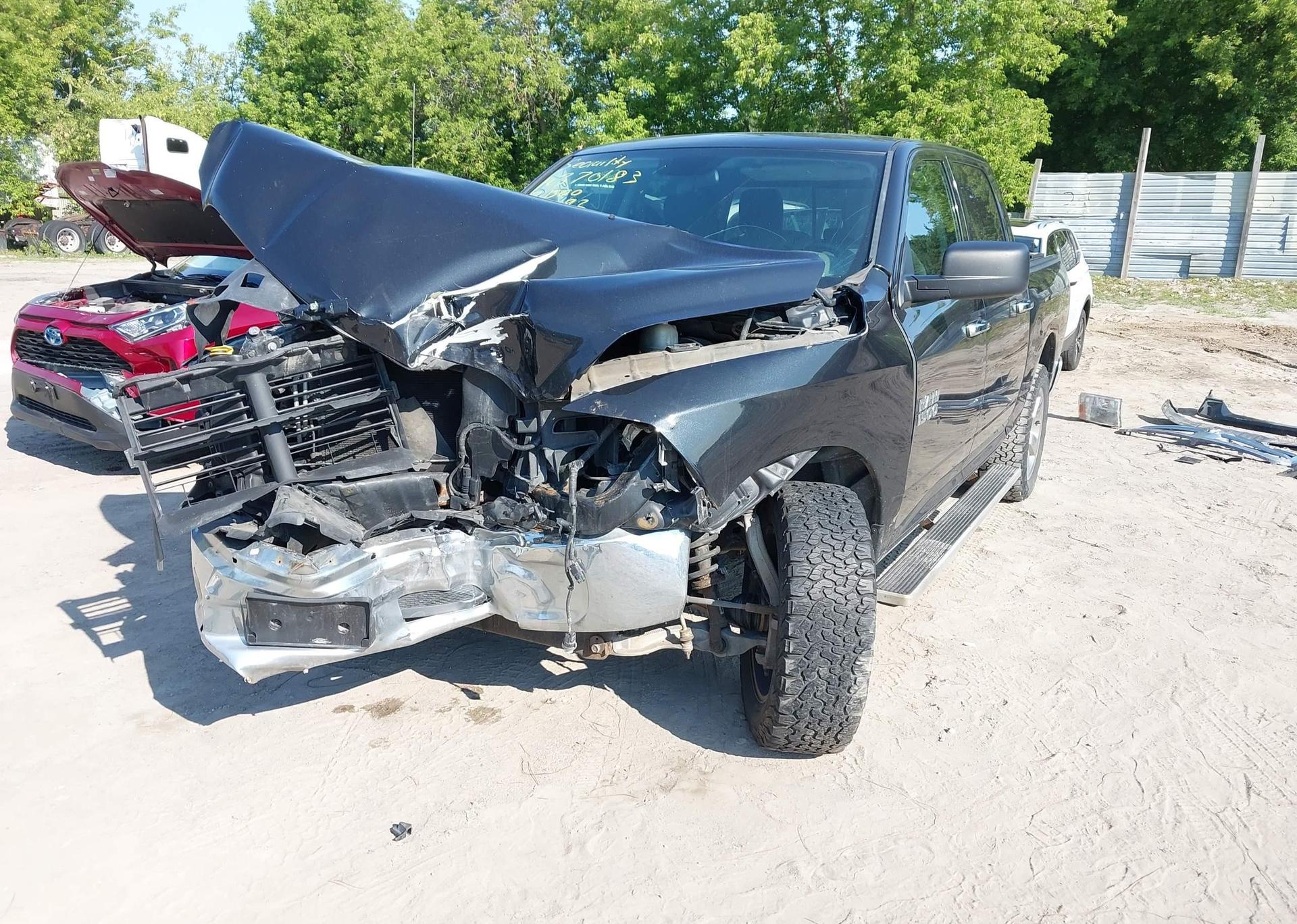 2017 RAM 1500 SLT