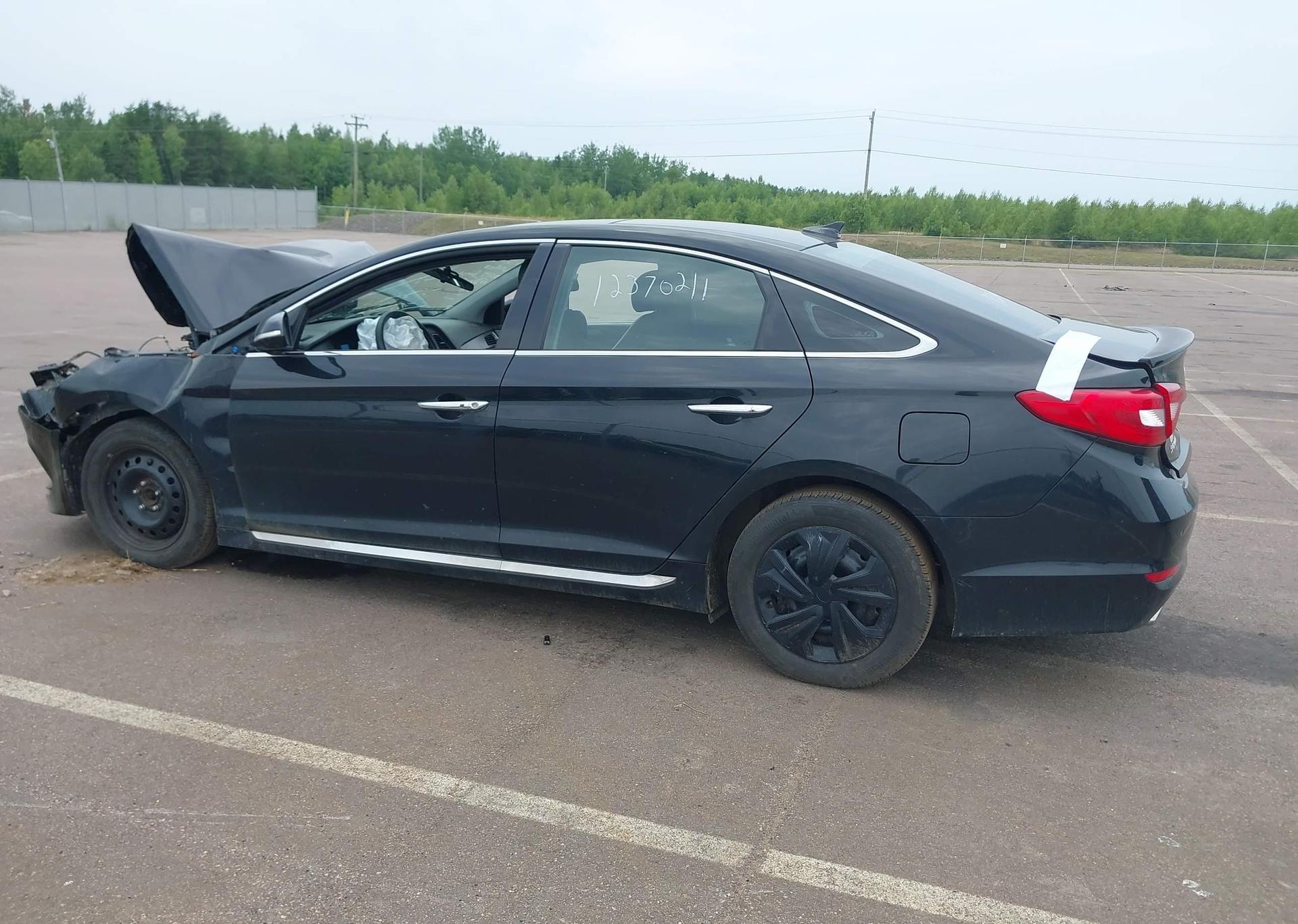 2015 HYUNDAI SONATA SPORT