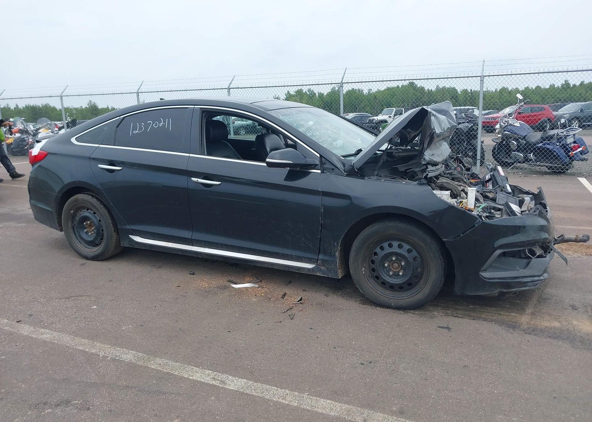 2015 HYUNDAI SONATA SPORT