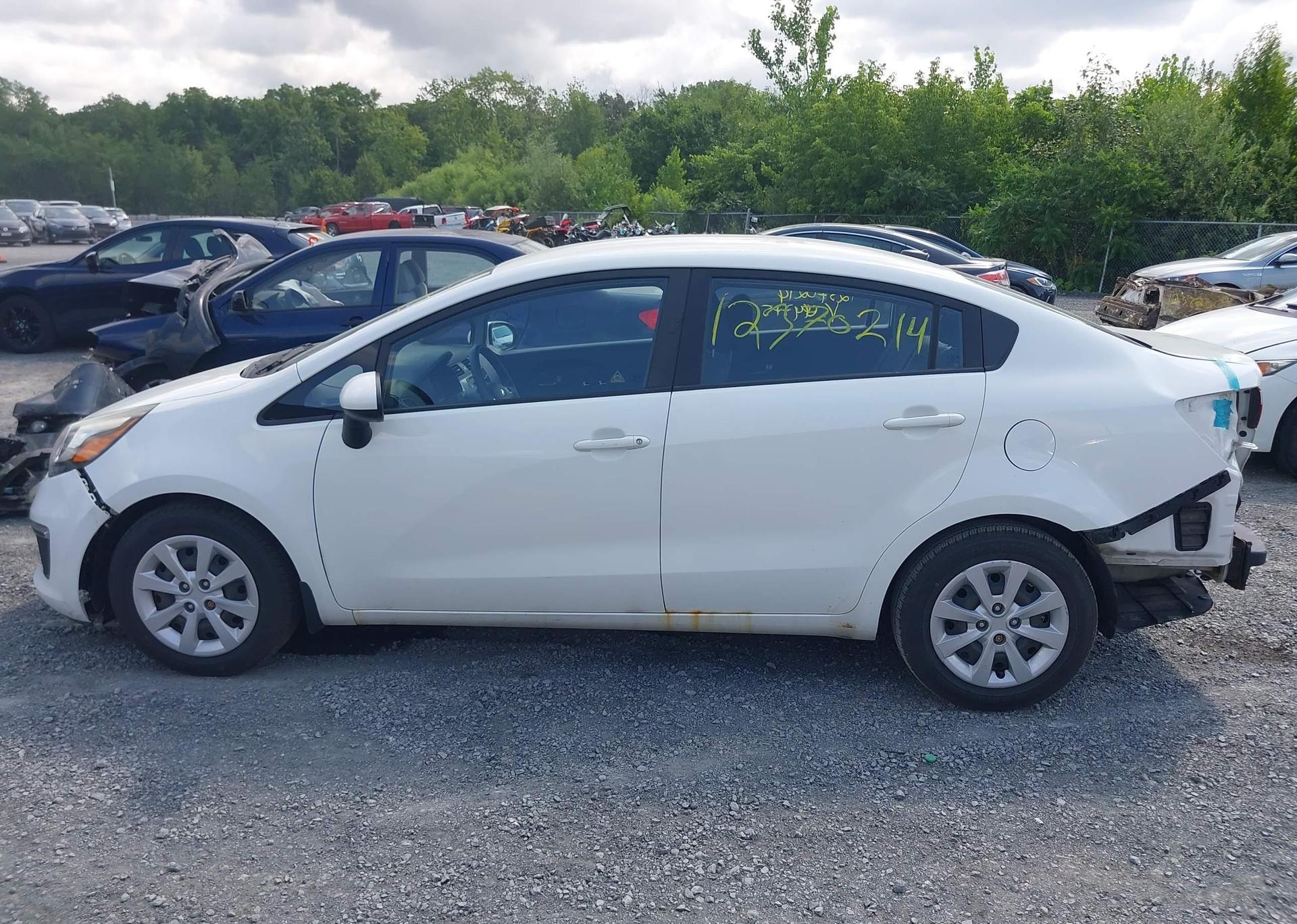 2016 KIA RIO