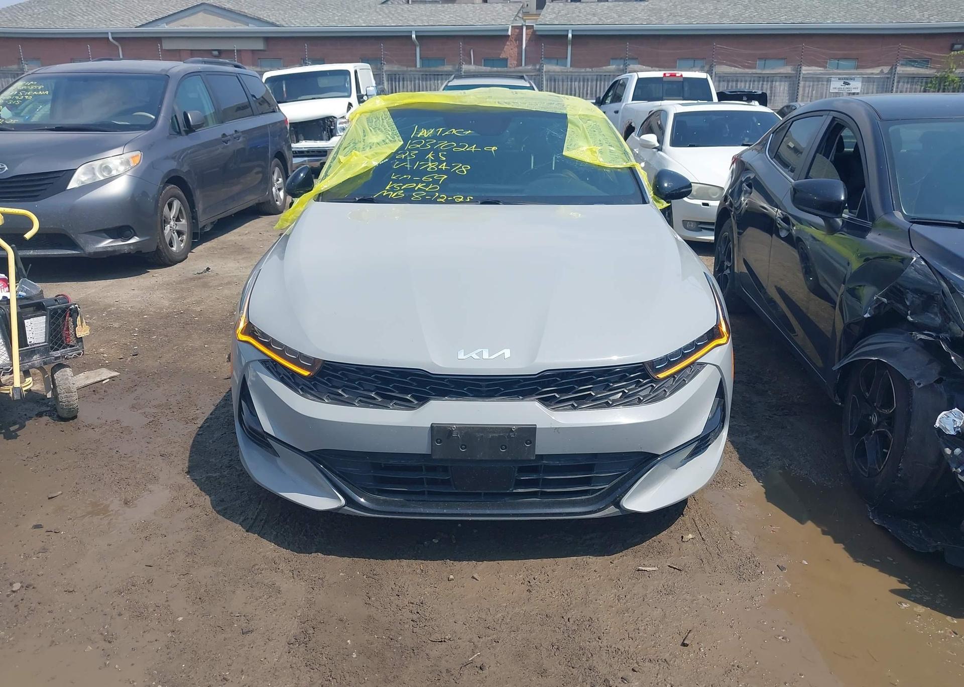 2023 KIA K5
