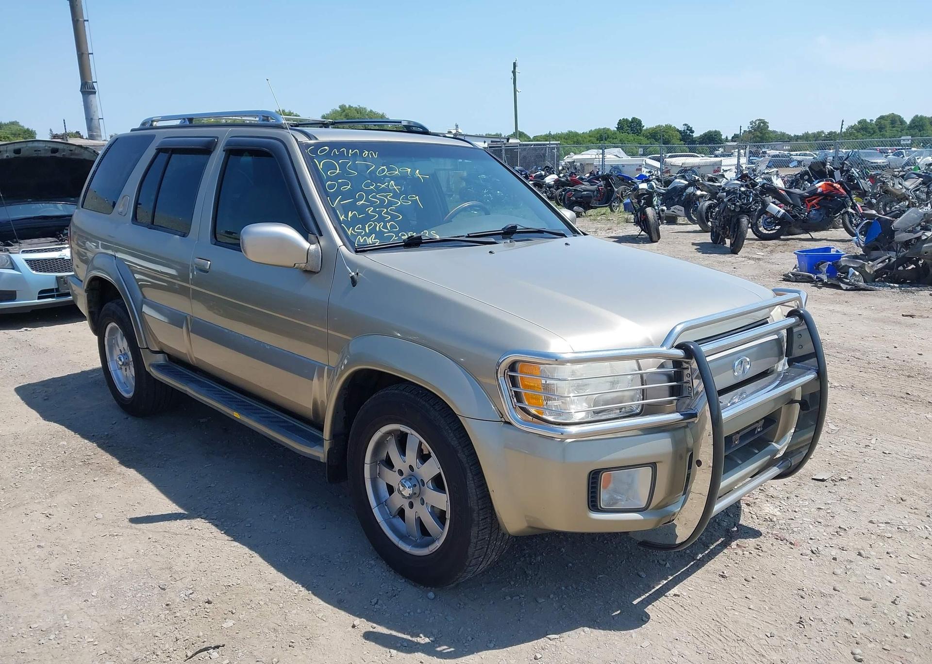 2002 INFINITI QX4
