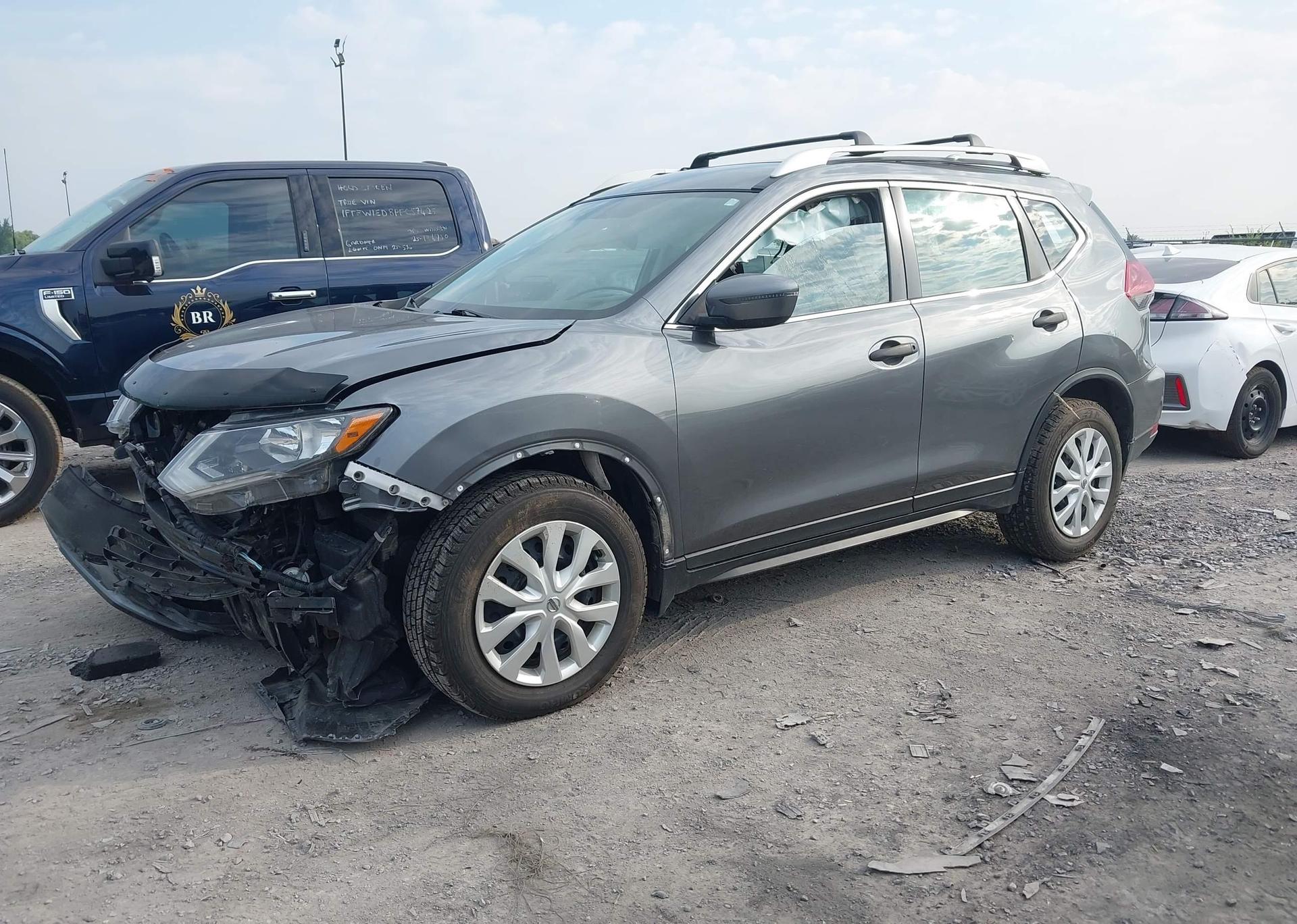 2019 NISSAN ROGUE S