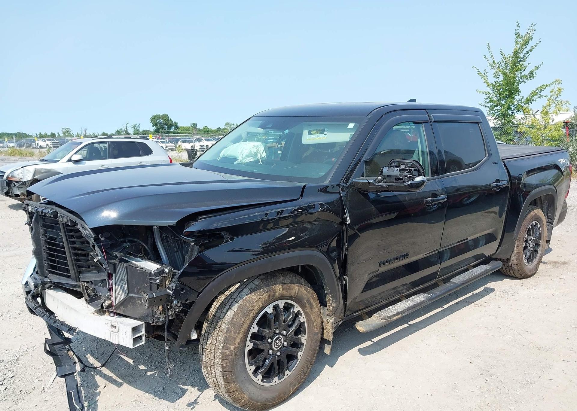 2024 TOYOTA TUNDRA CREWMAX SR