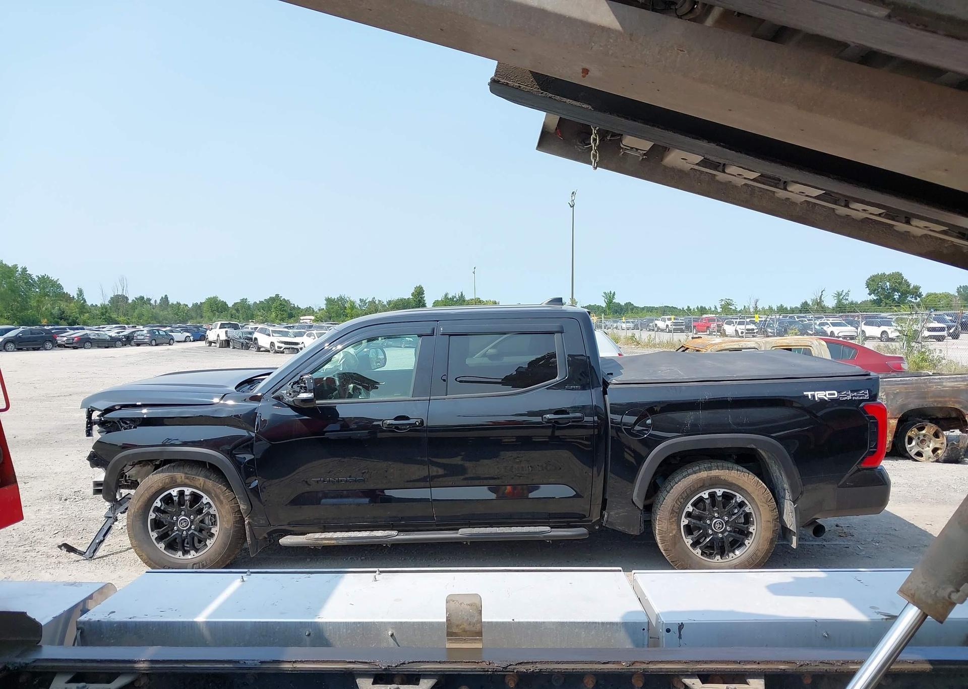 2024 TOYOTA TUNDRA CREWMAX SR