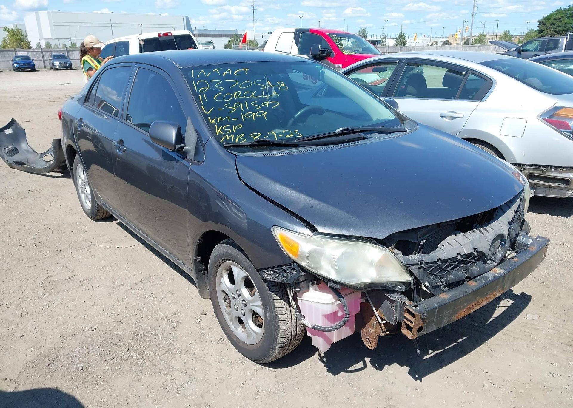 2011 TOYOTA YARIS