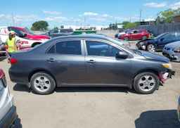 2011 TOYOTA YARIS