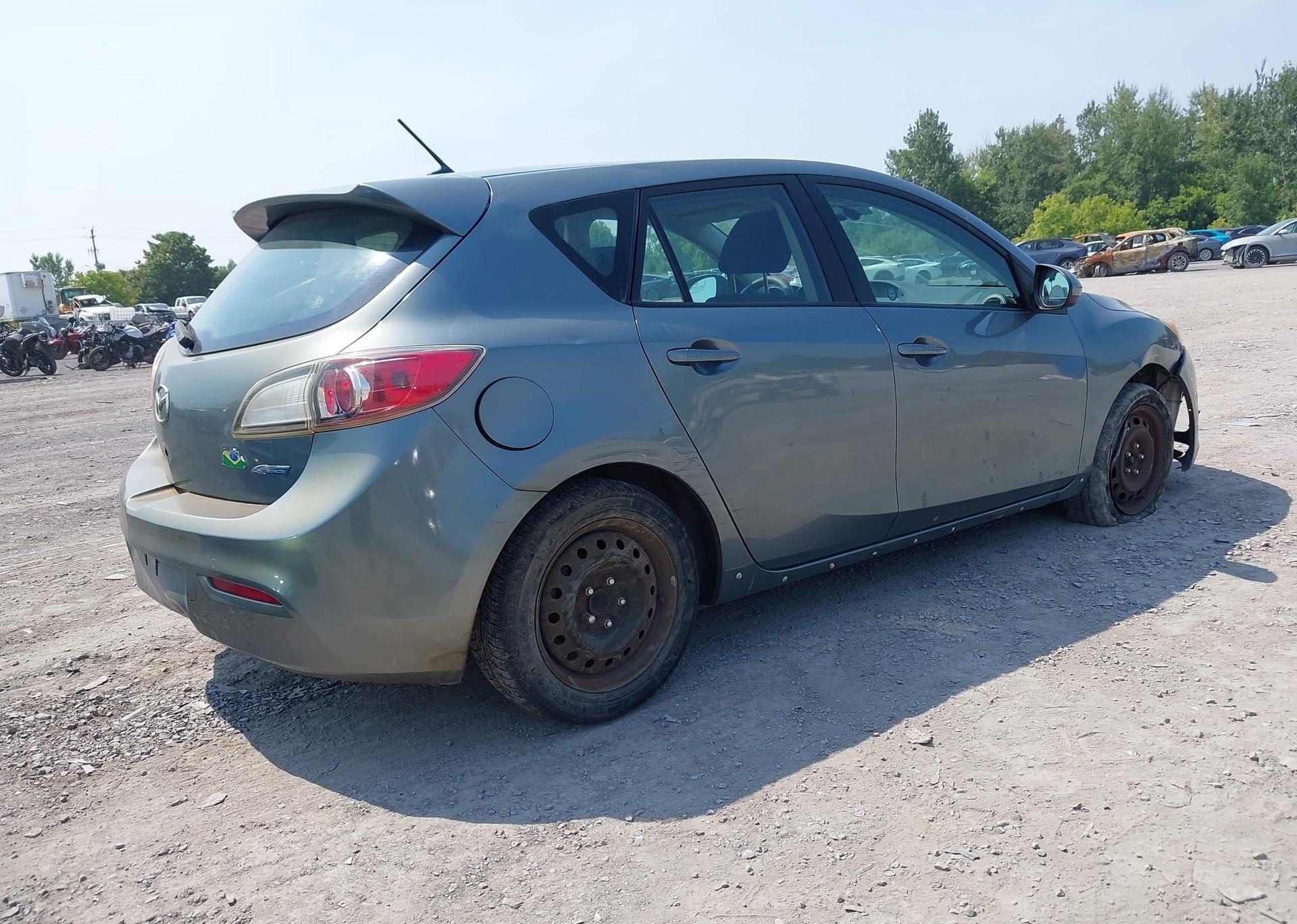 2012 MAZDA 3 I