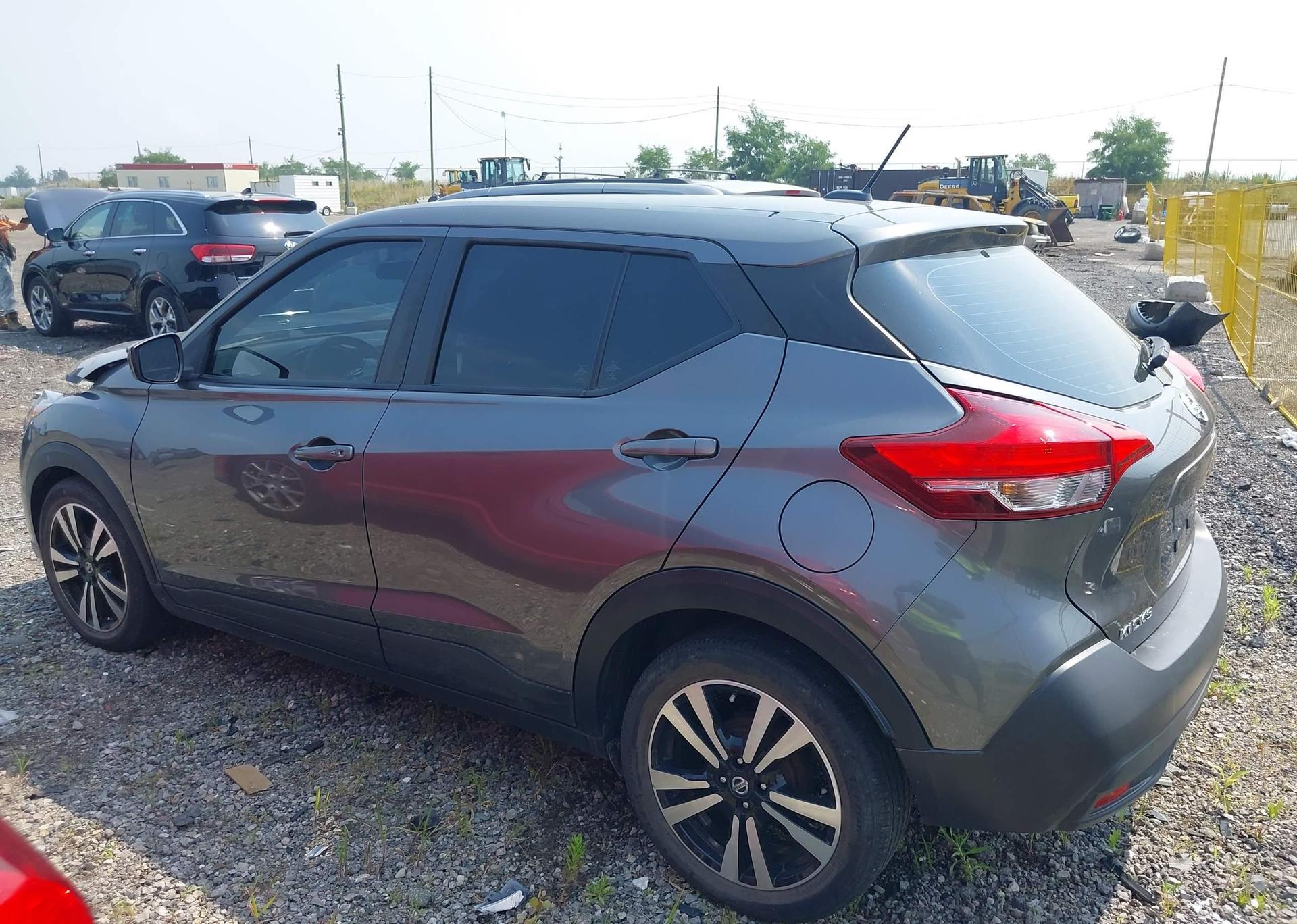 2019 NISSAN KICKS S