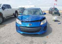 2013 MAZDA 3 I