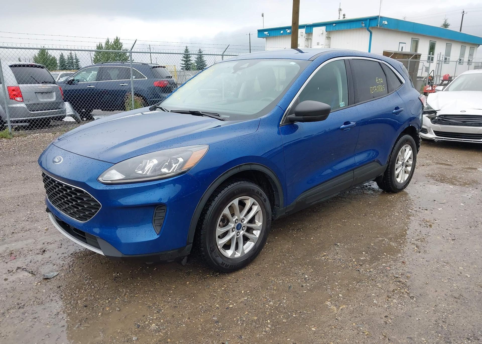 2022 FORD ESCAPE SE