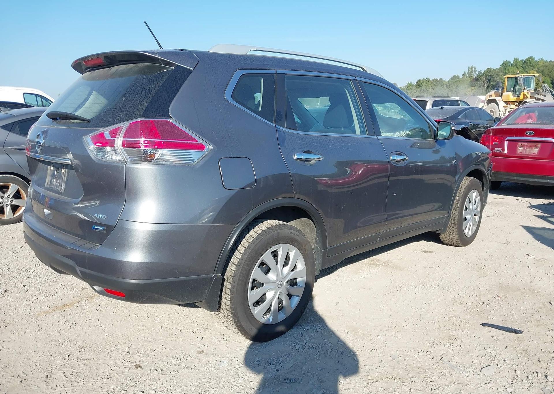 2015 NISSAN ROGUE S