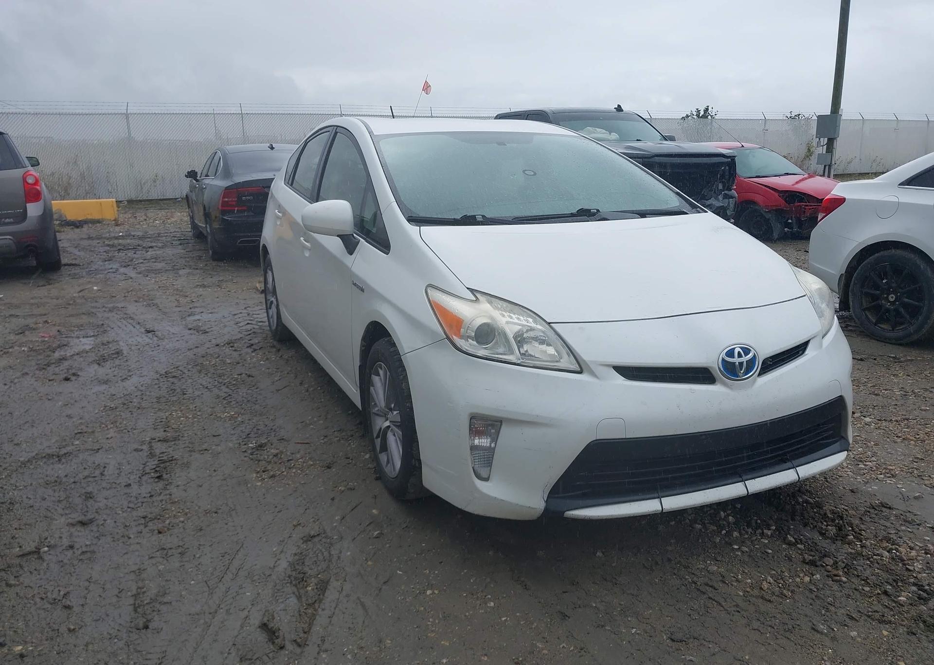 2014 TOYOTA PRIUS