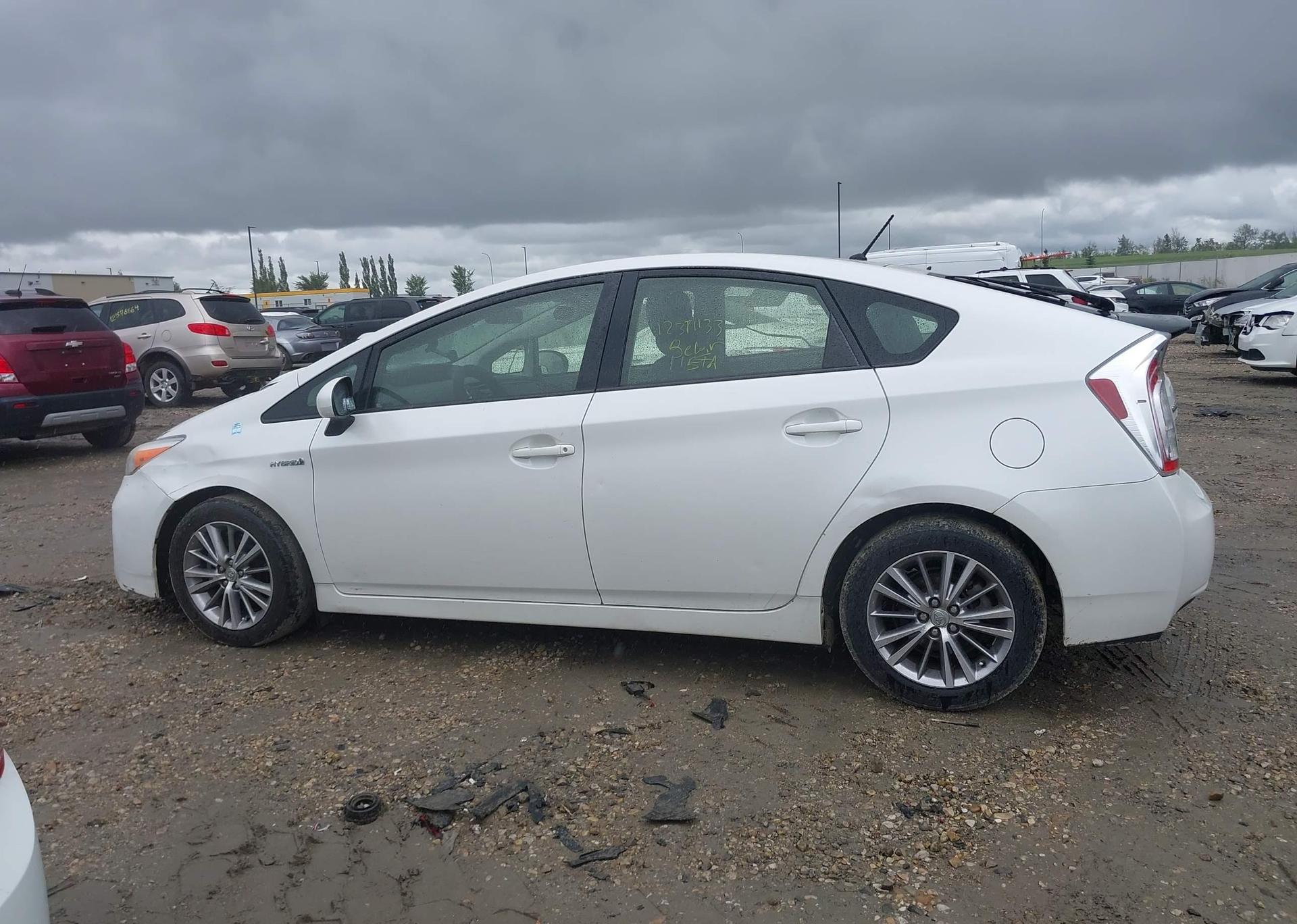 2014 TOYOTA PRIUS