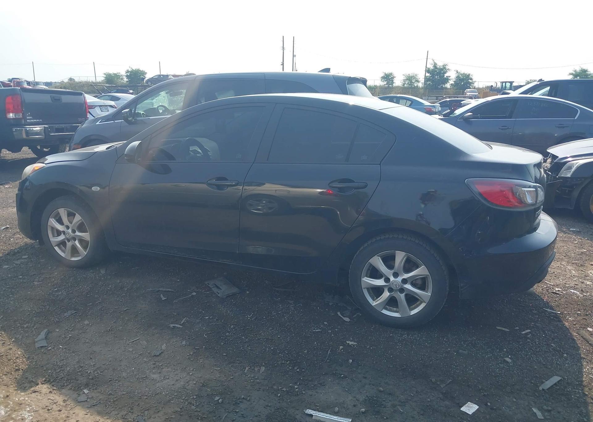 2010 MAZDA MAZDA3 GS