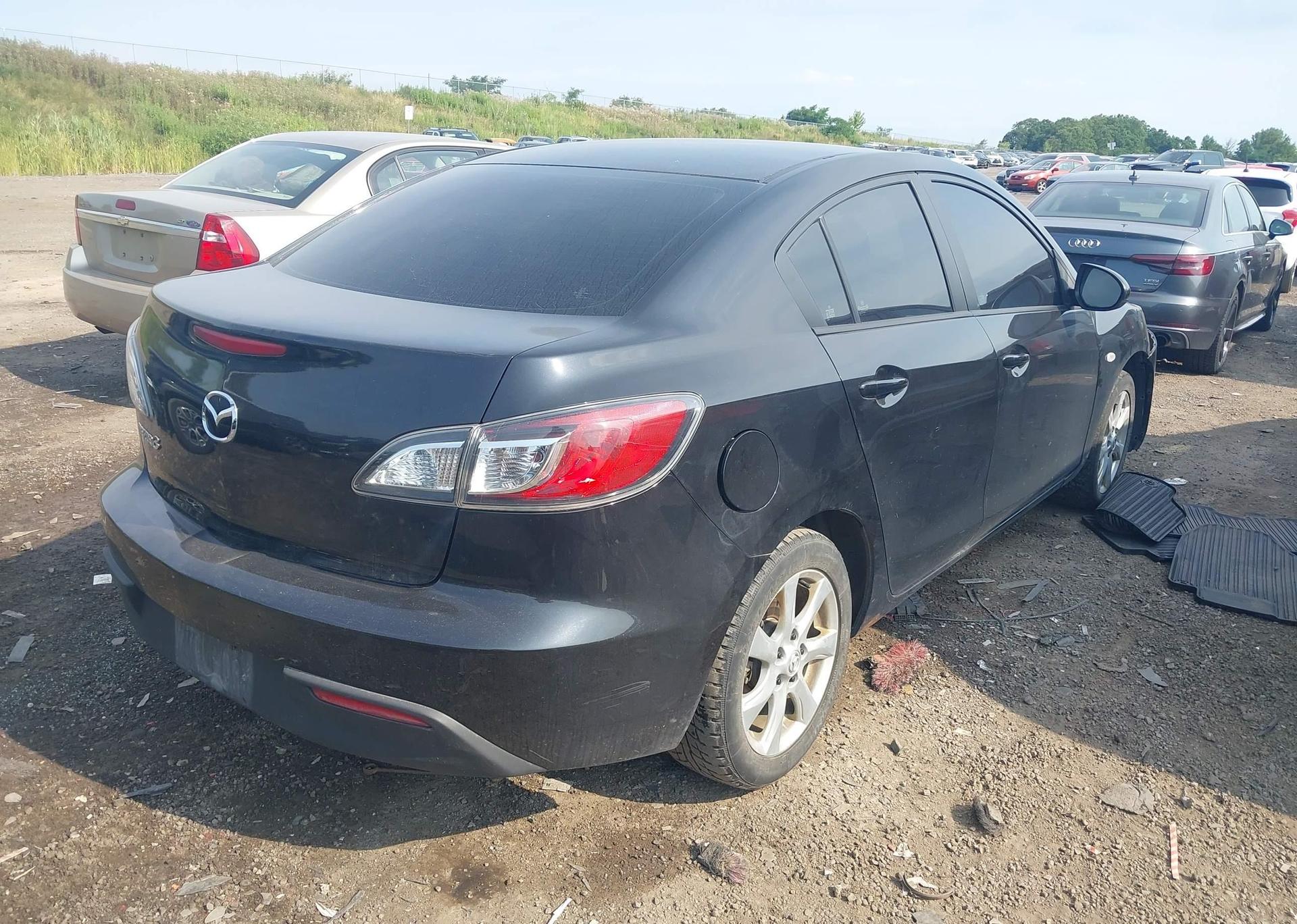 2010 MAZDA MAZDA3 GS