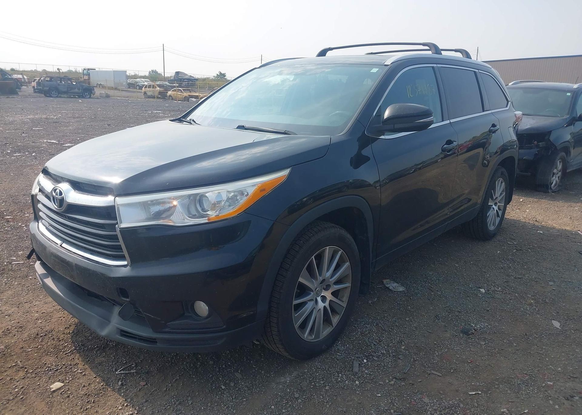 2015 TOYOTA HIGHLANDER