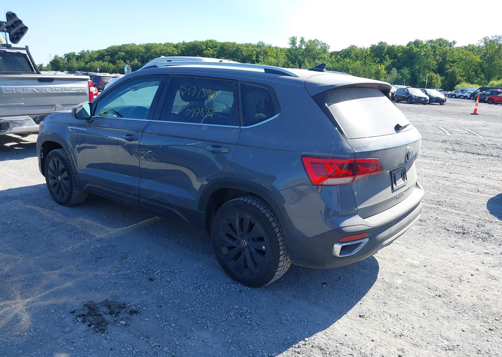 2024 VOLKSWAGEN TAOS SE