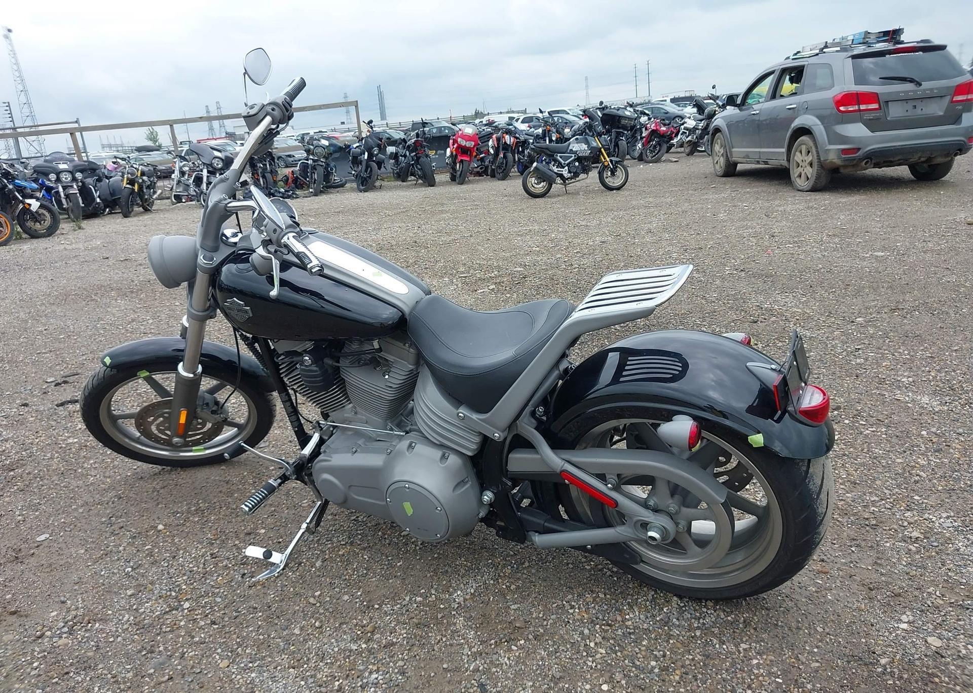2009 HARLEY-DAVIDSON FXCW