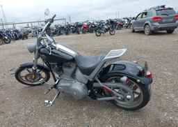 2009 HARLEY-DAVIDSON FXCW