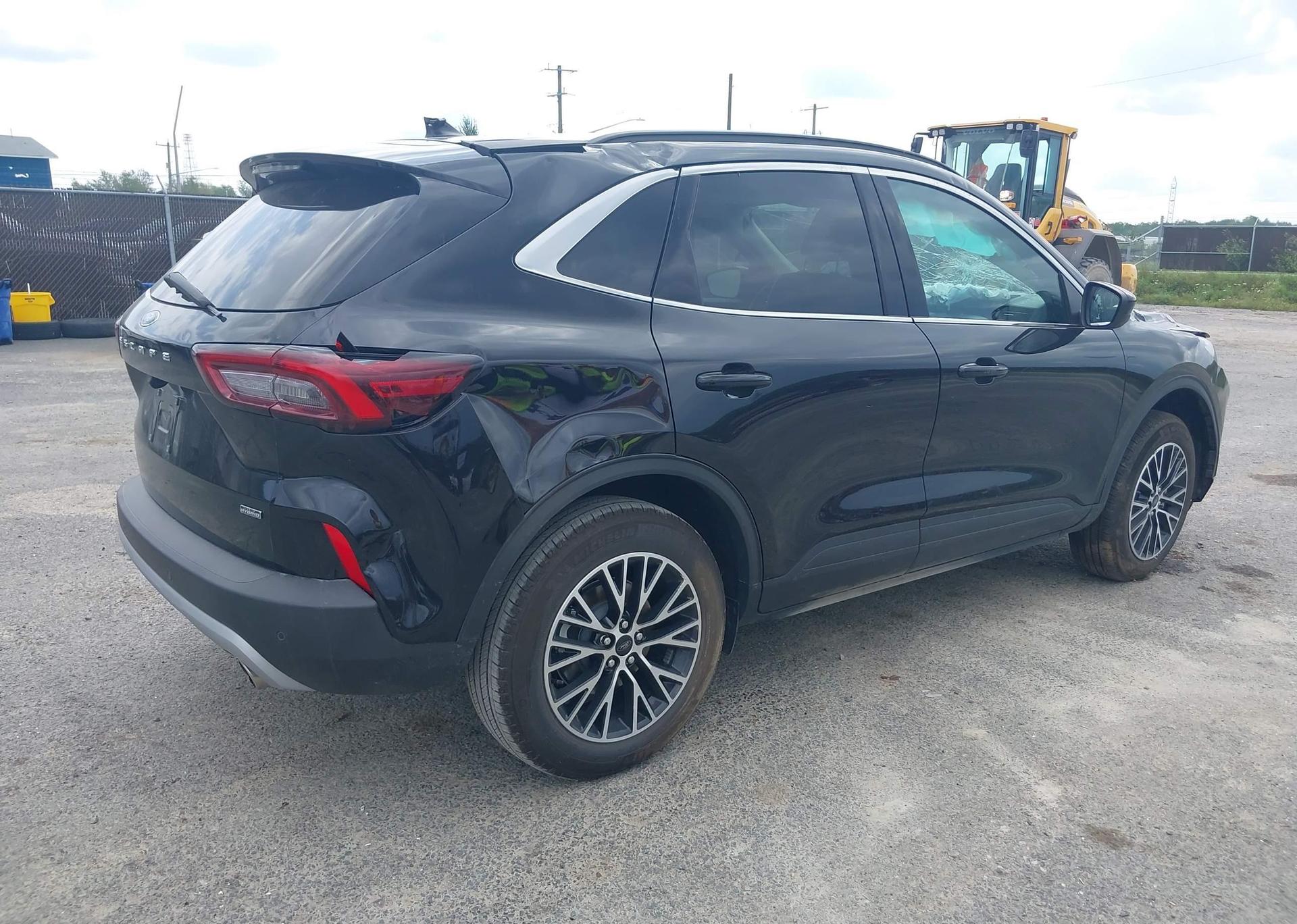 2025 FORD ESCAPE