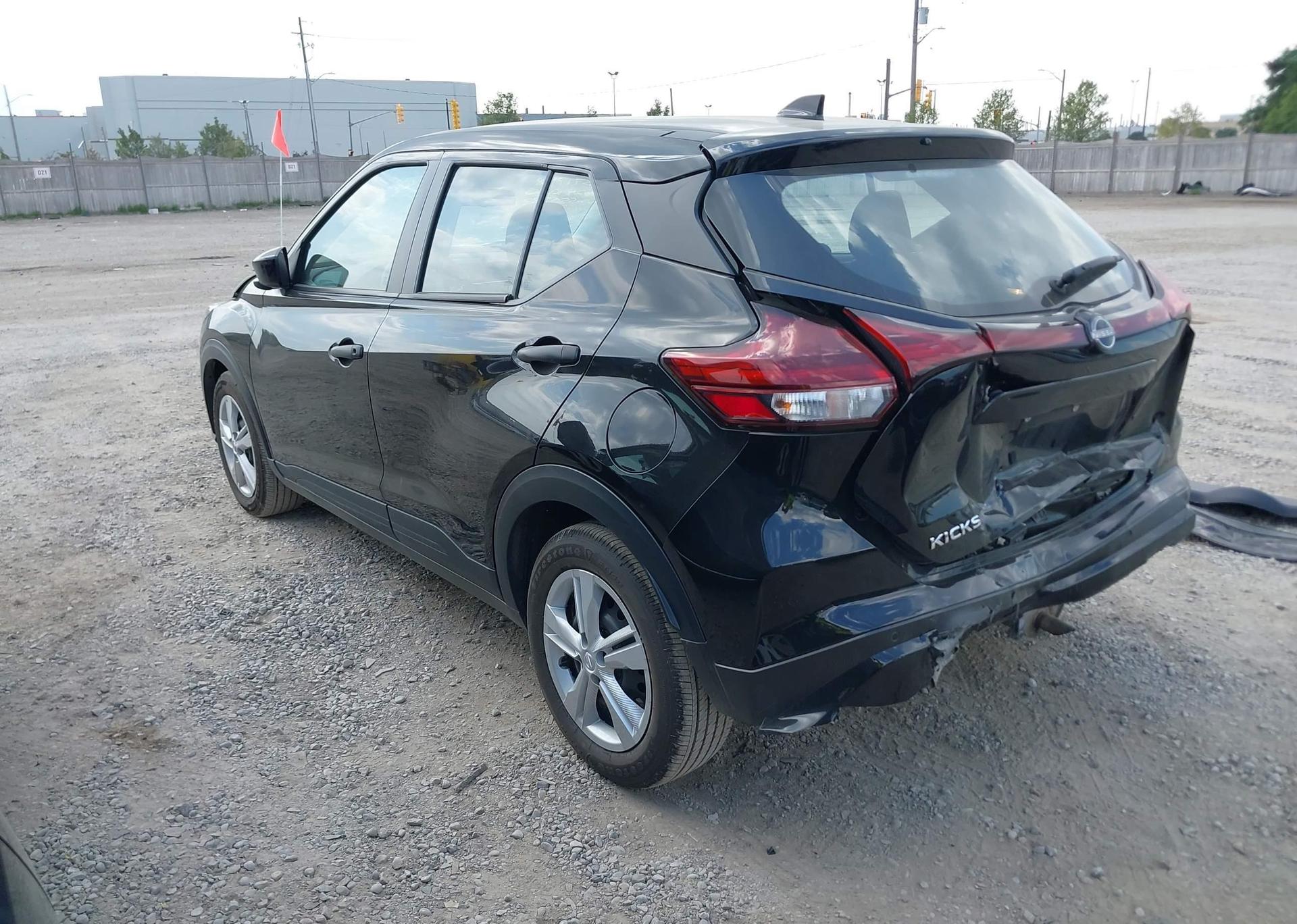 2024 NISSAN KICKS