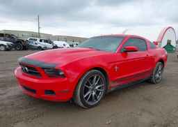 2011 FORD MUSTANG V6