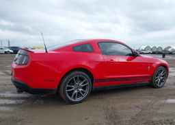 2011 FORD MUSTANG V6