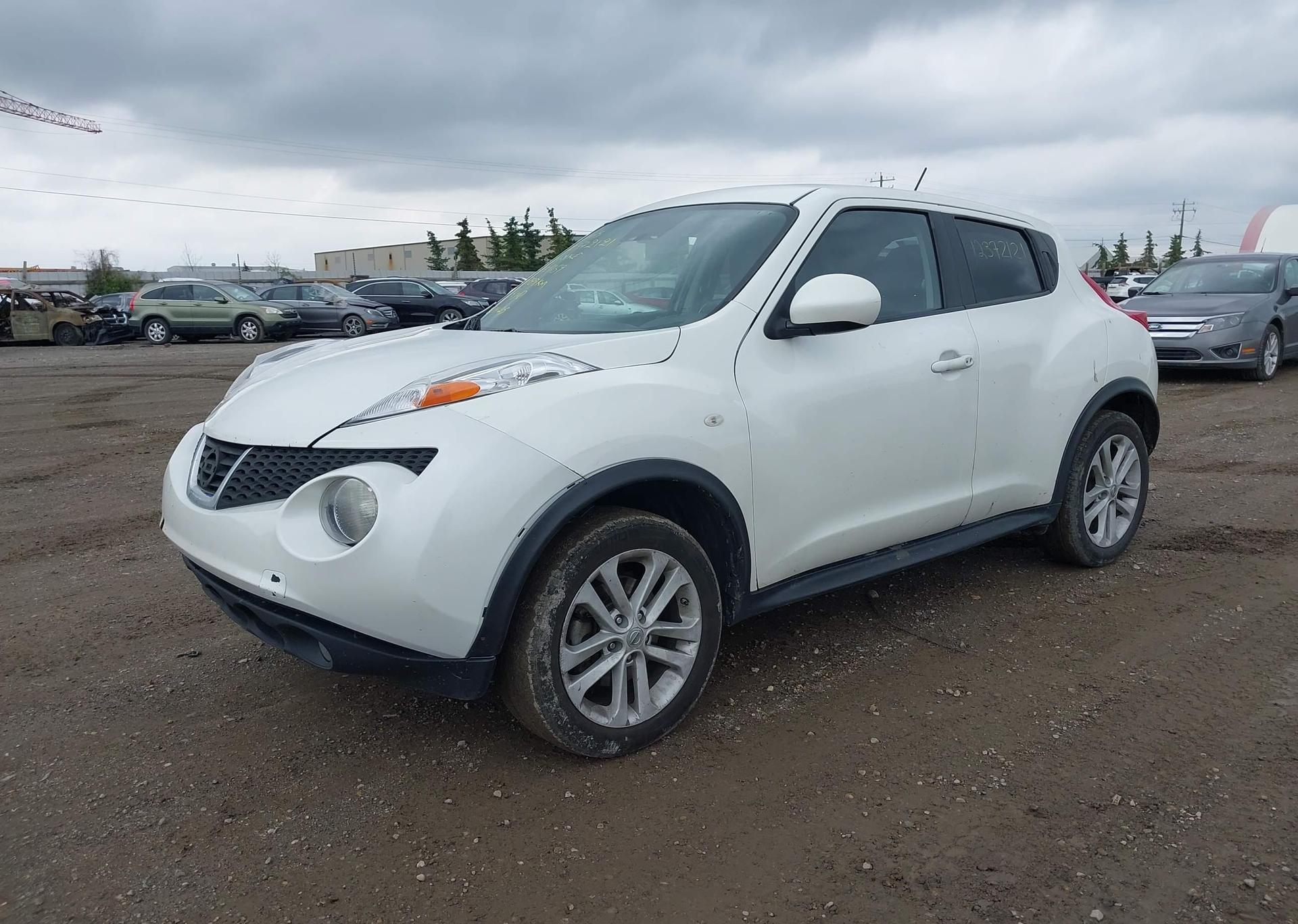 2013 NISSAN JUKE S