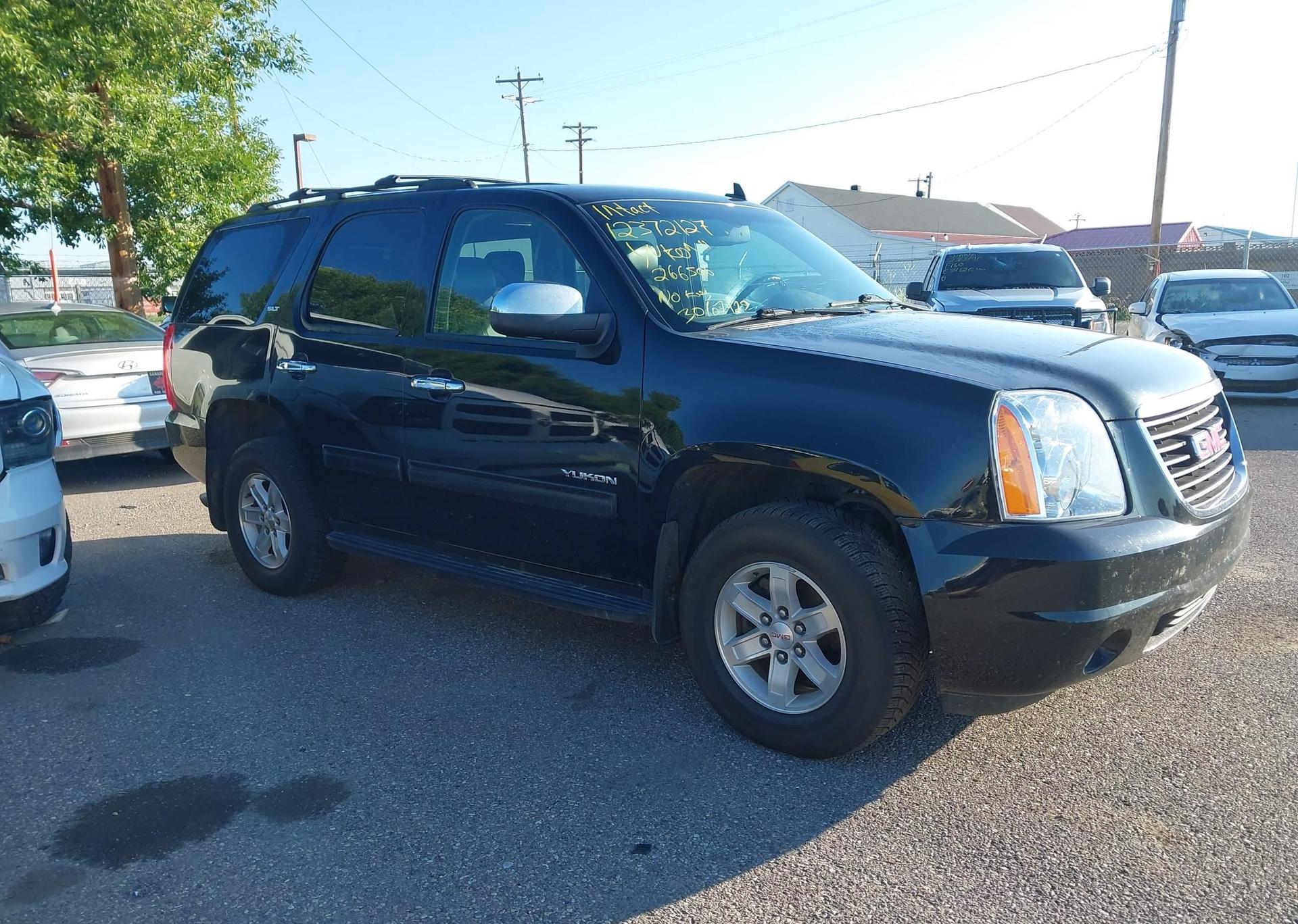2011 GMC YUKON SLT