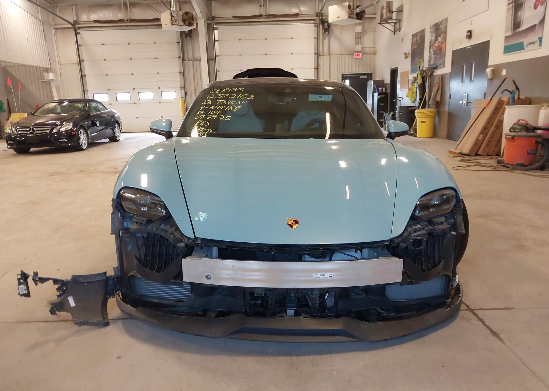 2022 PORSCHE TAYCAN 4S