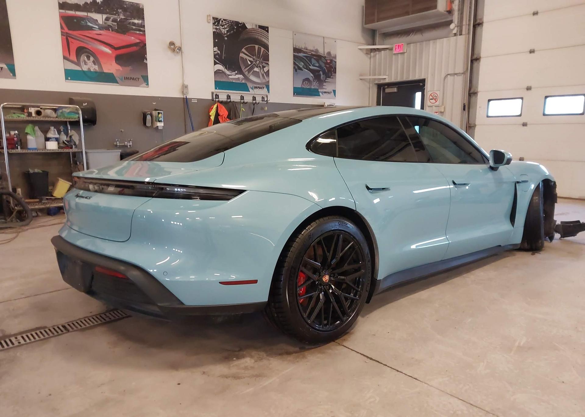 2022 PORSCHE TAYCAN 4S