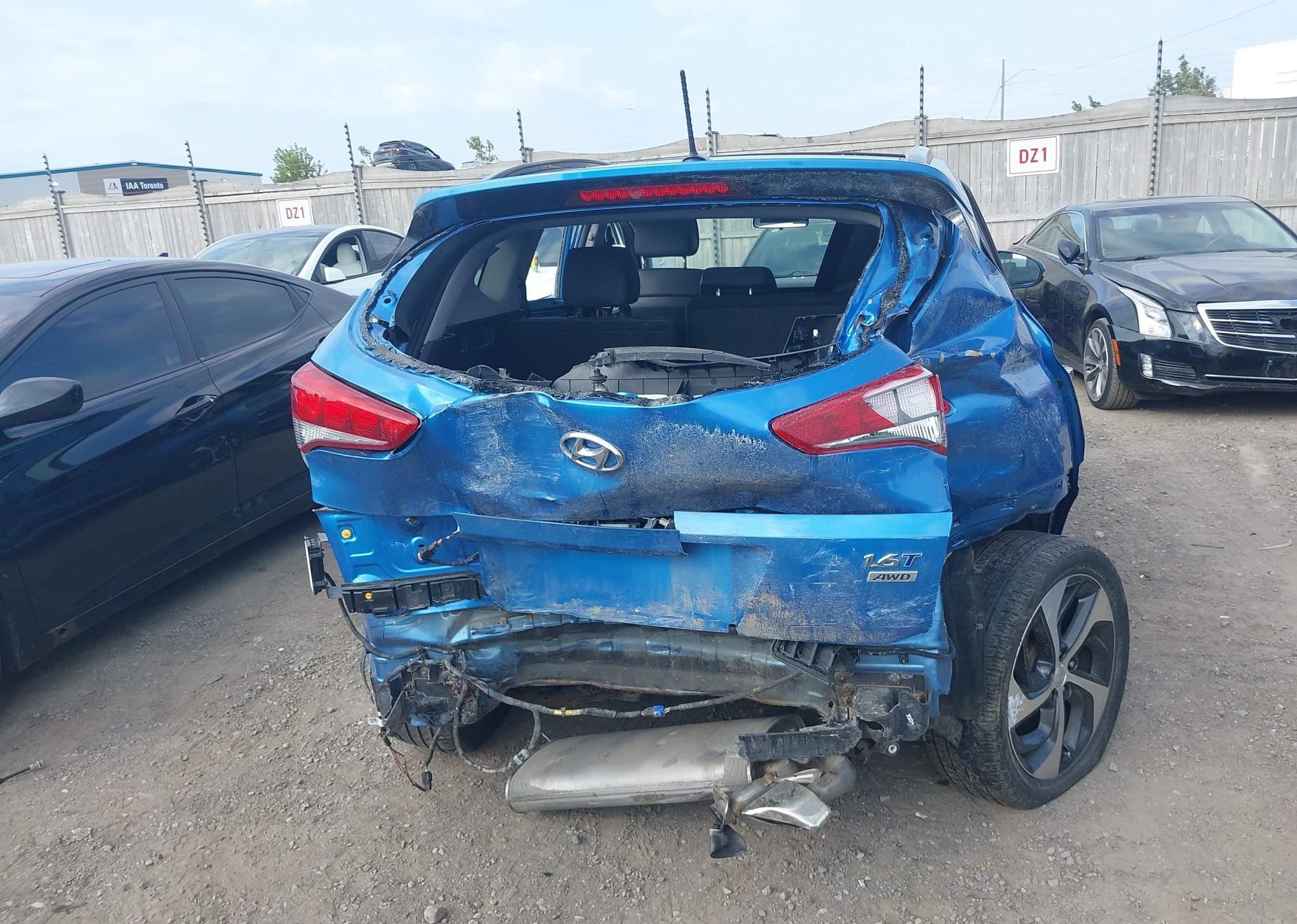 2017 HYUNDAI TUCSON SE