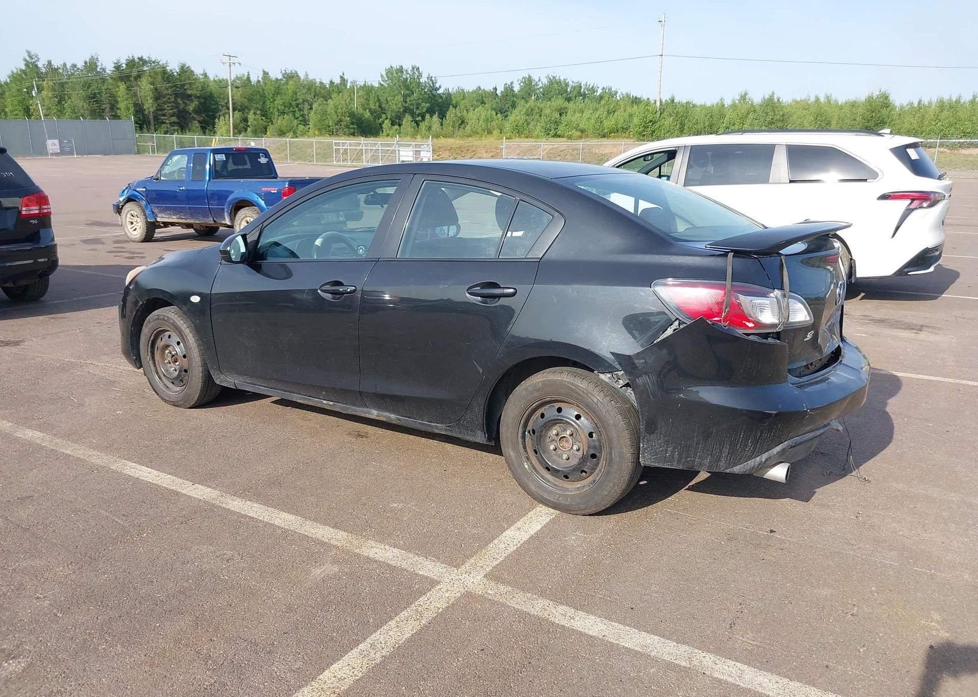 2010 MAZDA 3 I