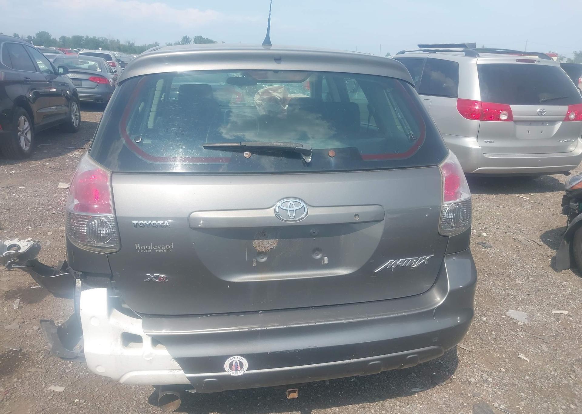 2005 TOYOTA Matrix XR