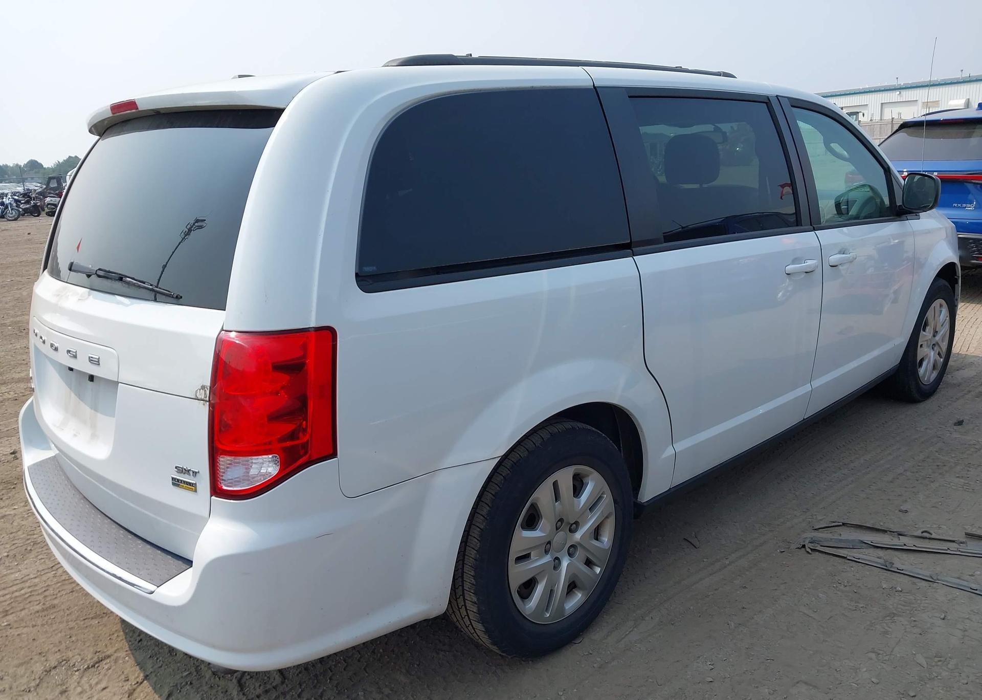 2018 DODGE GRAND CARAVAN SE