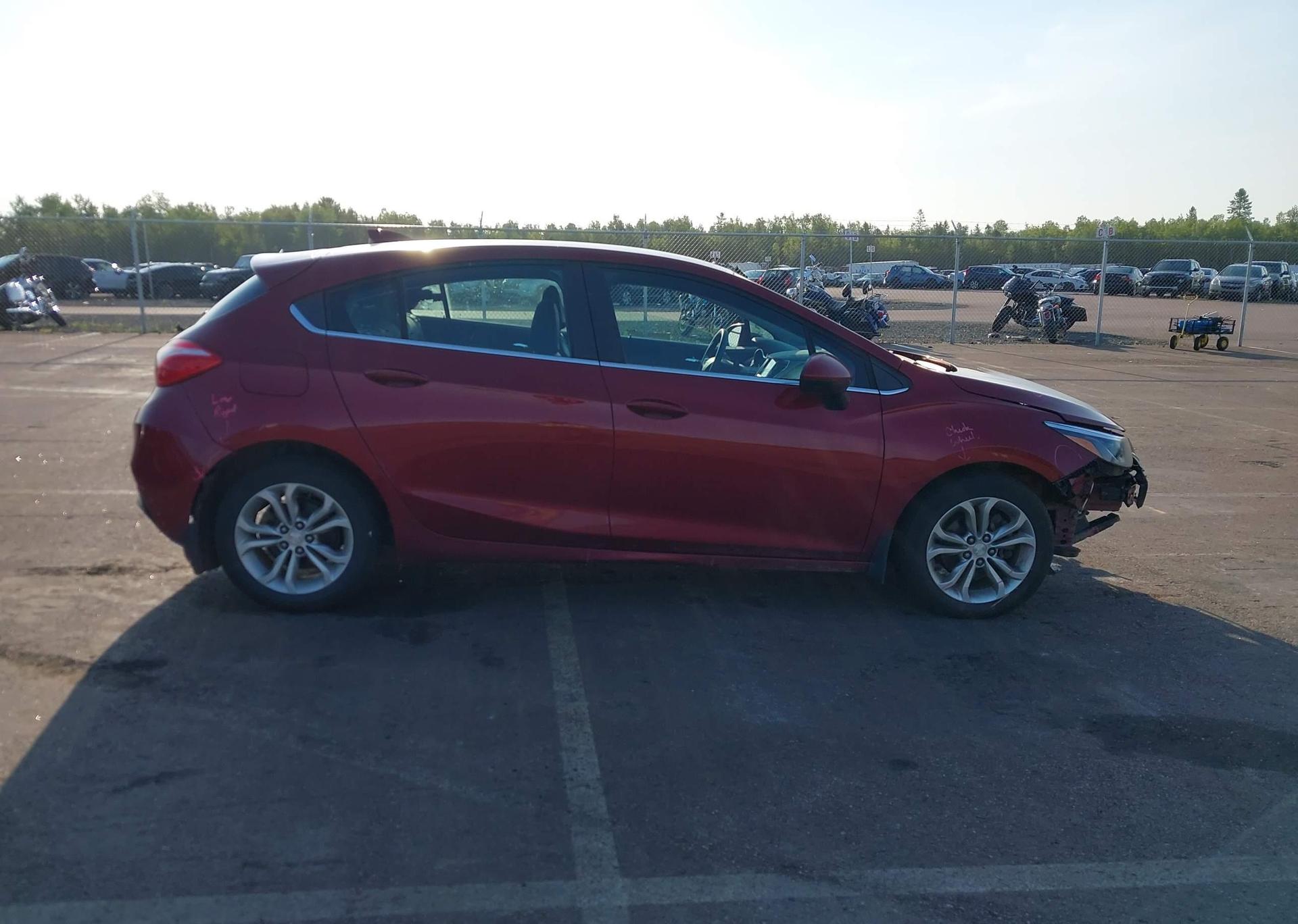2019 CHEVROLET CRUZE LT