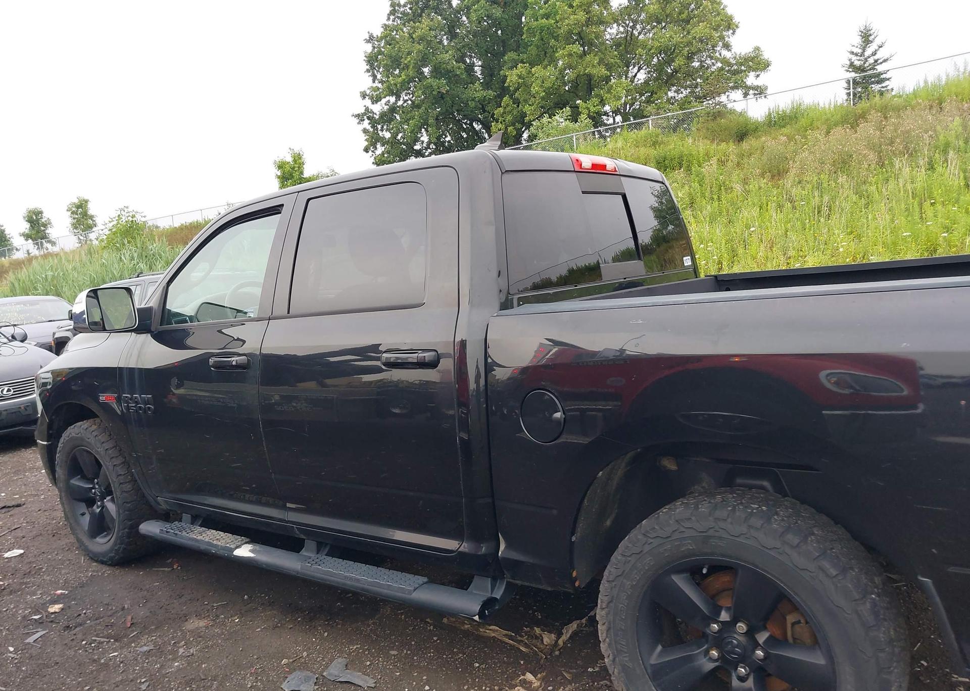 2018 RAM 1500 SLT