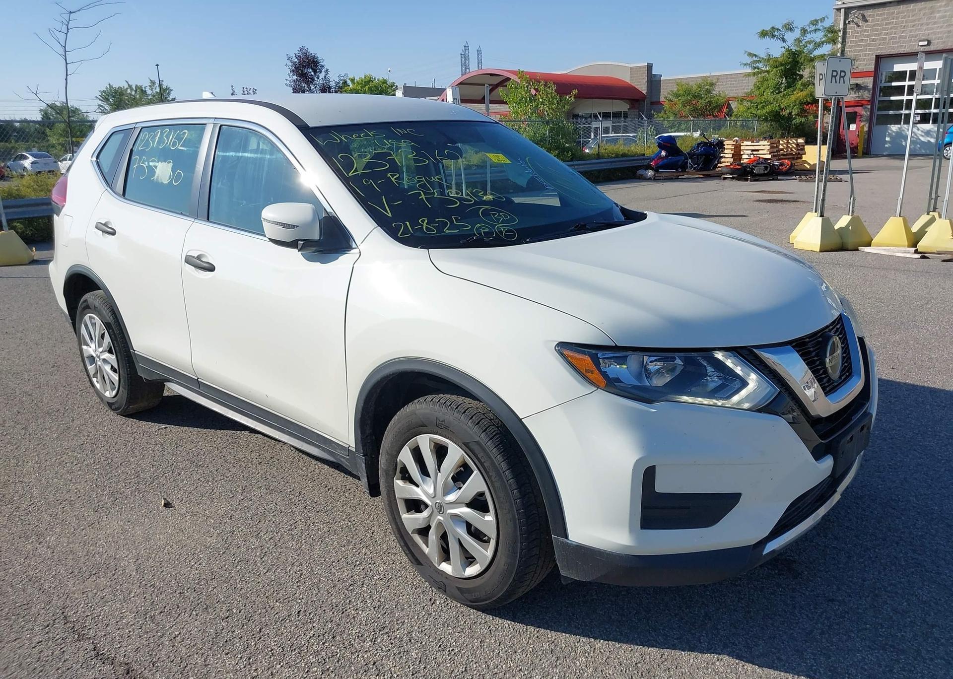 2019 NISSAN ROGUE S
