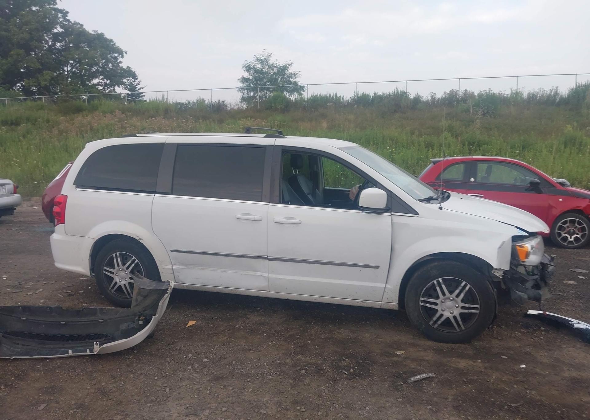 2017 DODGE GRAND CARAVAN CREW