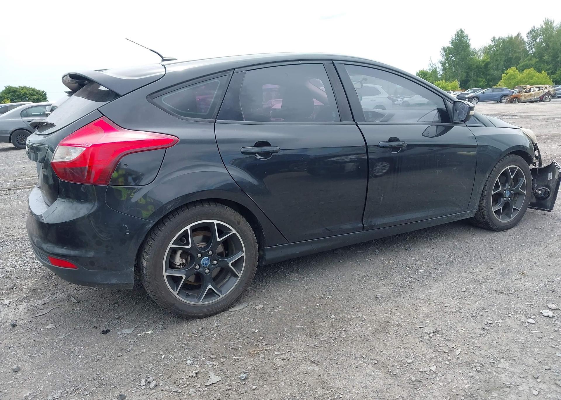 2013 FORD FOCUS SE