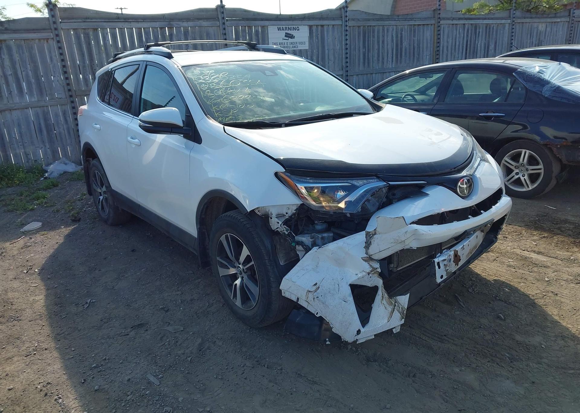 2018 TOYOTA RAV4 LE